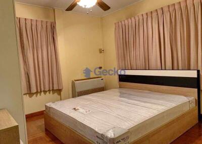 3 Bedrooms House in Central Park 2 Central Pattaya H009400