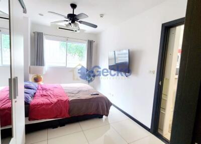 1 Bedroom Condo in Siam Oriental Garden Pratumnak C011014