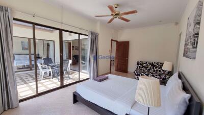2 Bedrooms House in Avoca Gardens 1 Pratumnak H009426