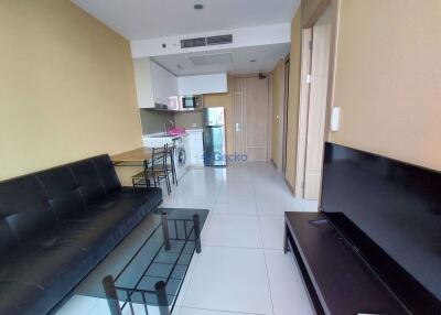 1 Bedroom Condo in The Riviera Wong Amat Beach Wongamat C009798