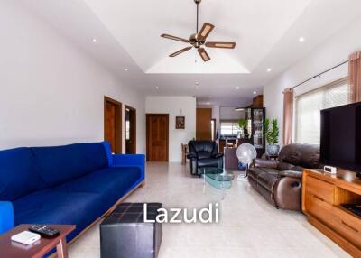 Beautiful 3 bed pool villa with sauna and large garden