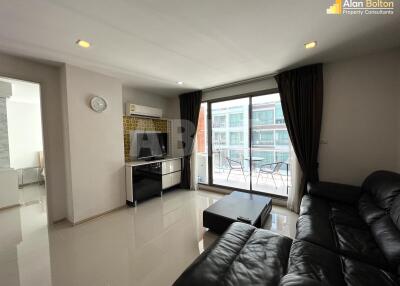 Pool View 2 Bed 2 Bath Condo in Central Pattaya CR2993