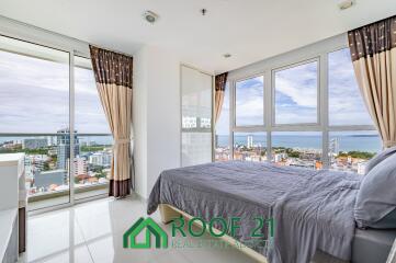 Discover The Vision in Pratumnak Hill, Pattaya 2 bed with Sae view.