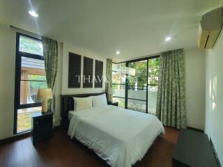 House For sale 4 bedroom 275 m² with land 704 m² in The Village at Horseshoe Point, Pattaya