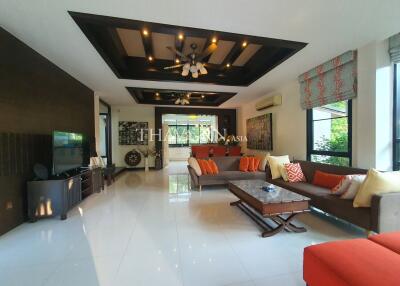 House For sale 4 bedroom 275 m² with land 704 m² in The Village at Horseshoe Point, Pattaya