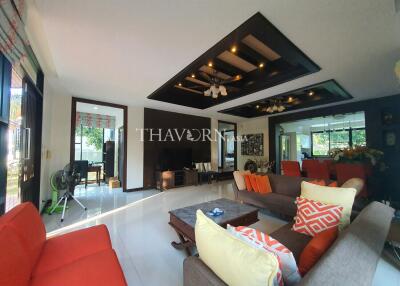 House For sale 4 bedroom 275 m² with land 704 m² in The Village at Horseshoe Point, Pattaya