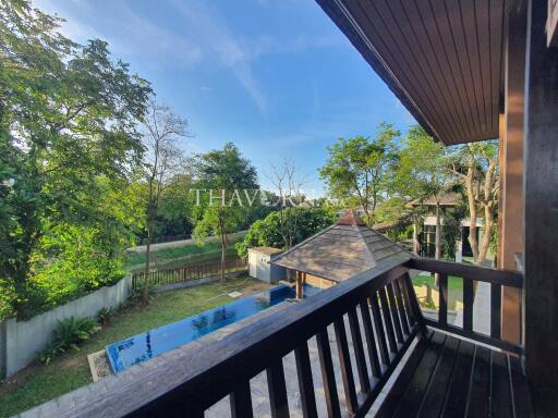 บ้าน ขาย 4 ห้องนอน 275 ตร.ม. ที่ดิน 704 m² ใน  The Village at Horseshoe Point, Pattaya