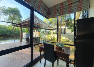 House For sale 4 bedroom 275 m² with land 704 m² in The Village at Horseshoe Point, Pattaya