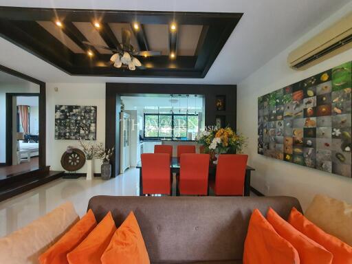 House For sale 4 bedroom 275 m² with land 704 m² in The Village at Horseshoe Point, Pattaya