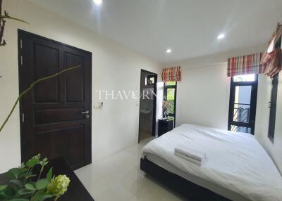 บ้าน ขาย 4 ห้องนอน 275 ตร.ม. ที่ดิน 704 m² ใน  The Village at Horseshoe Point, Pattaya