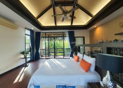 บ้าน ขาย 4 ห้องนอน 275 ตร.ม. ที่ดิน 704 m² ใน  The Village at Horseshoe Point, Pattaya