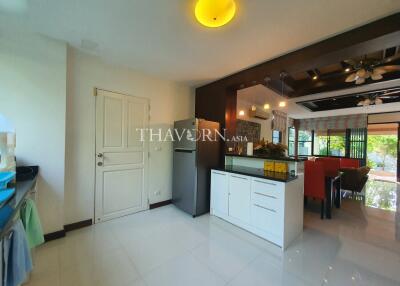 House For sale 4 bedroom 275 m² with land 704 m² in The Village at Horseshoe Point, Pattaya