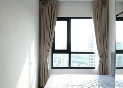 1-BR Condo at Knightsbridge Prime Onnut near BTS On Nut