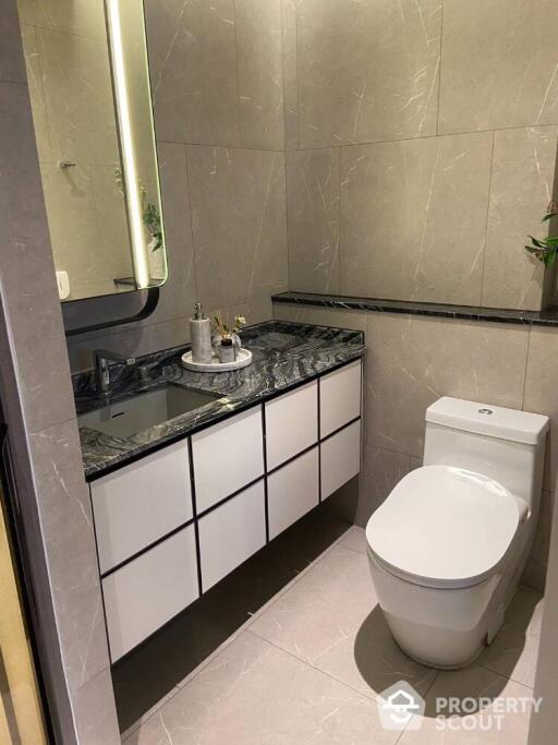 2-BR Condo at The Reserve 61 Hideaway near BTS Thong Lor