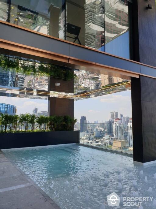 1-BR Condo at Khun By Yoo Inspired By Starck near BTS Thong Lor