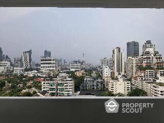 3-BR Condo at D.S. Tower 2 Sukhumvit 39 Condominium near MRT Sukhumvit