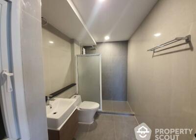 3-BR Condo at D.S. Tower 2 Sukhumvit 39 Condominium near MRT Sukhumvit