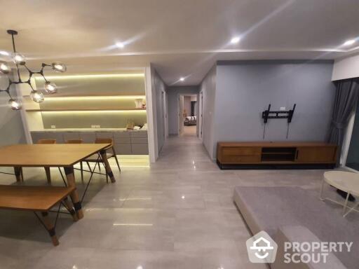 3-BR Condo at D.S. Tower 2 Sukhumvit 39 Condominium near MRT Sukhumvit