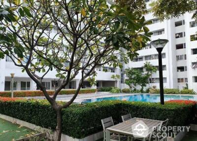 3-BR Condo at D.S. Tower 2 Sukhumvit 39 Condominium near MRT Sukhumvit