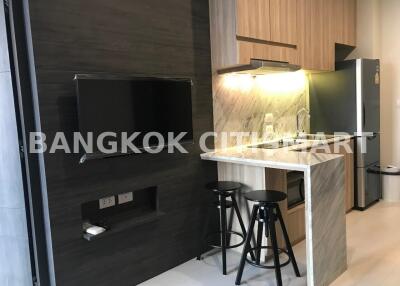 Condo at Noble Ploenchit for rent