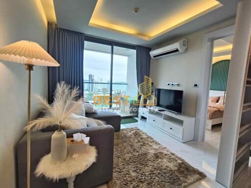 1 Bedroom Condo in The Peak Towers Pratumnak C011980