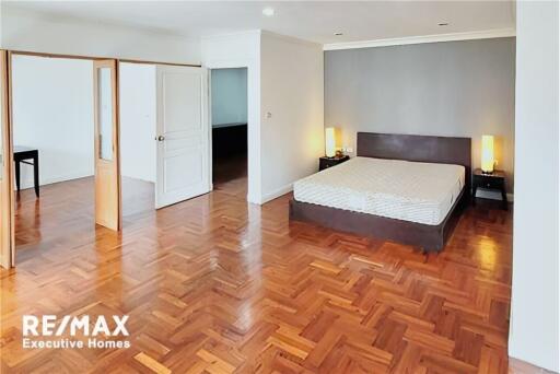 For rent pet friendly duplex 3+1 beds in Sukhumvit 31 BTS Phromphong