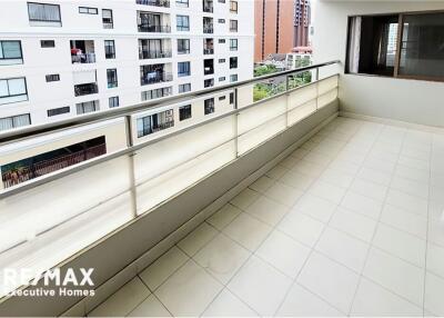 For rent pet friendly duplex 3+1 beds in Sukhumvit 31 BTS Phromphong