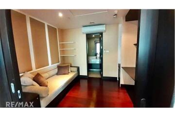 Spacious 4 Bedroom Condo for Rent near BTS Chit Lom (7 mins walk) at Park Chidlom