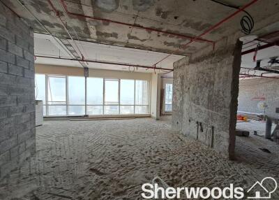 Full Floor of Commercial Office space on SZR