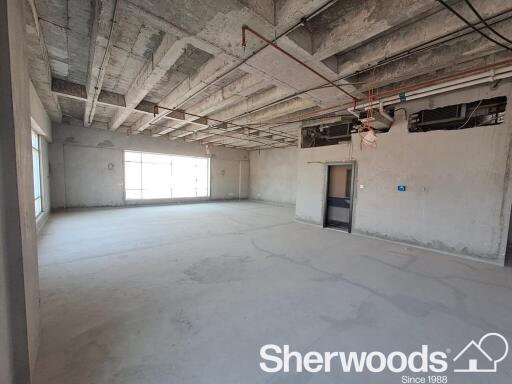 Full Floor of Commercial Office space on SZR