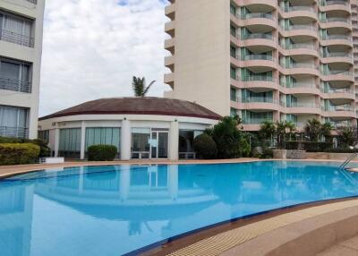 Residential building with a swimming pool