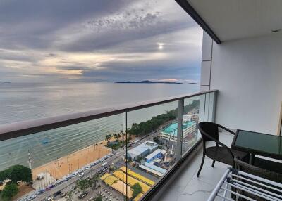 Balcony with ocean view