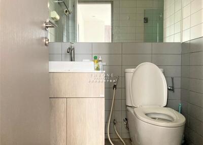 Modern bathroom with vanity and toilet