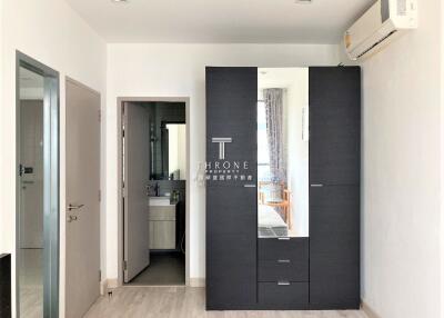 Modern bedroom with wardrobe and ensuite bathroom