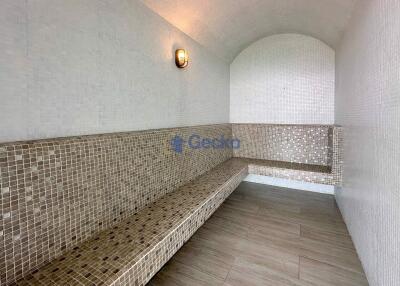 2 Bedrooms Condo in The Jewel Pratumnak Pratumnak C011742