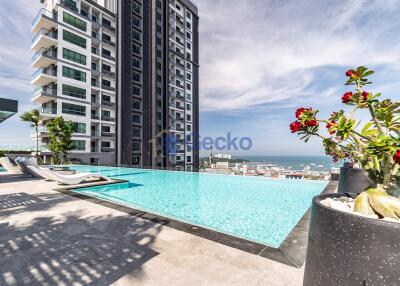 2 Bedrooms Condo in Arcadia Millennium Tower South Pattaya C011739