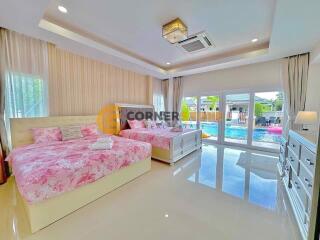 บ้านหลังนี้มี 3 ห้องนอน  อยู่ในโครงการชื่อ Baan Dusit Pattaya Hill 5  ตั้งอยู่ที่