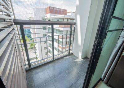 2 Bedroom, 2 Bathroom Fully Furnished Condo For Sale : The Jigsaw 2 Condo