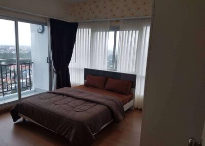 Two bedroom condo to rent on 29th floor of Supalai Monte 1