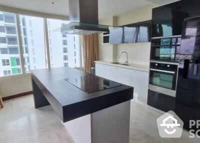 3-BR Condo at Eight Thonglor Residence Condominium near BTS Thong Lor