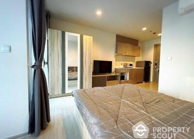 1-BR Condo at Life Asoke near ARL Makkasan