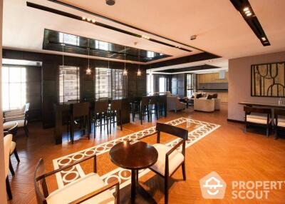 2-BR Condo at Villa Asoke near MRT Phetchaburi