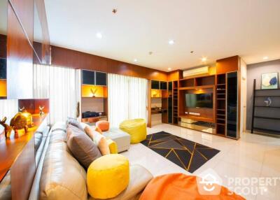 2-BR Condo at Villa Asoke near MRT Phetchaburi