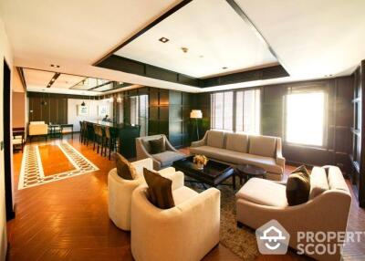 2-BR Condo at Villa Asoke near MRT Phetchaburi