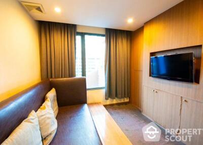 1-BR Condo at Villa Asoke near MRT Phetchaburi