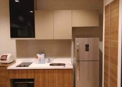 1-BR Condo at Rhythm Sathorn near BTS Saphan Taksin