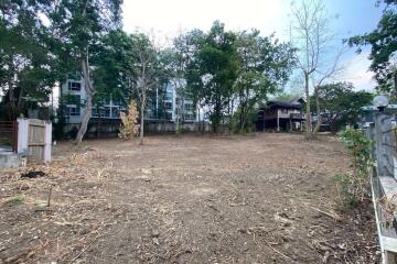 A land for rent with construction in Muang Chiang Mai