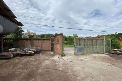 A warehouse for sale in Doi Saket, Chiang Mai