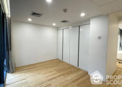 2-BR Condo at Siamese Gioia near MRT Phetchaburi