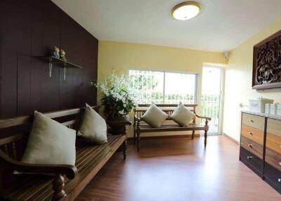 12 rooms hotel for sale in Muang Chiang Mai